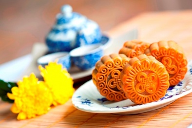 Nhiều khách sạn lớn tung bánh trung thu handmade giá khủng